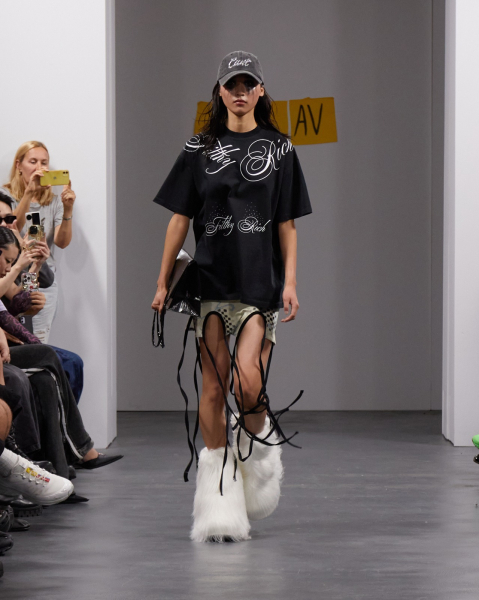 'Hoofster' NFT-Backed Shoe Hits AVAVAV's Milan Fashion Week Runway